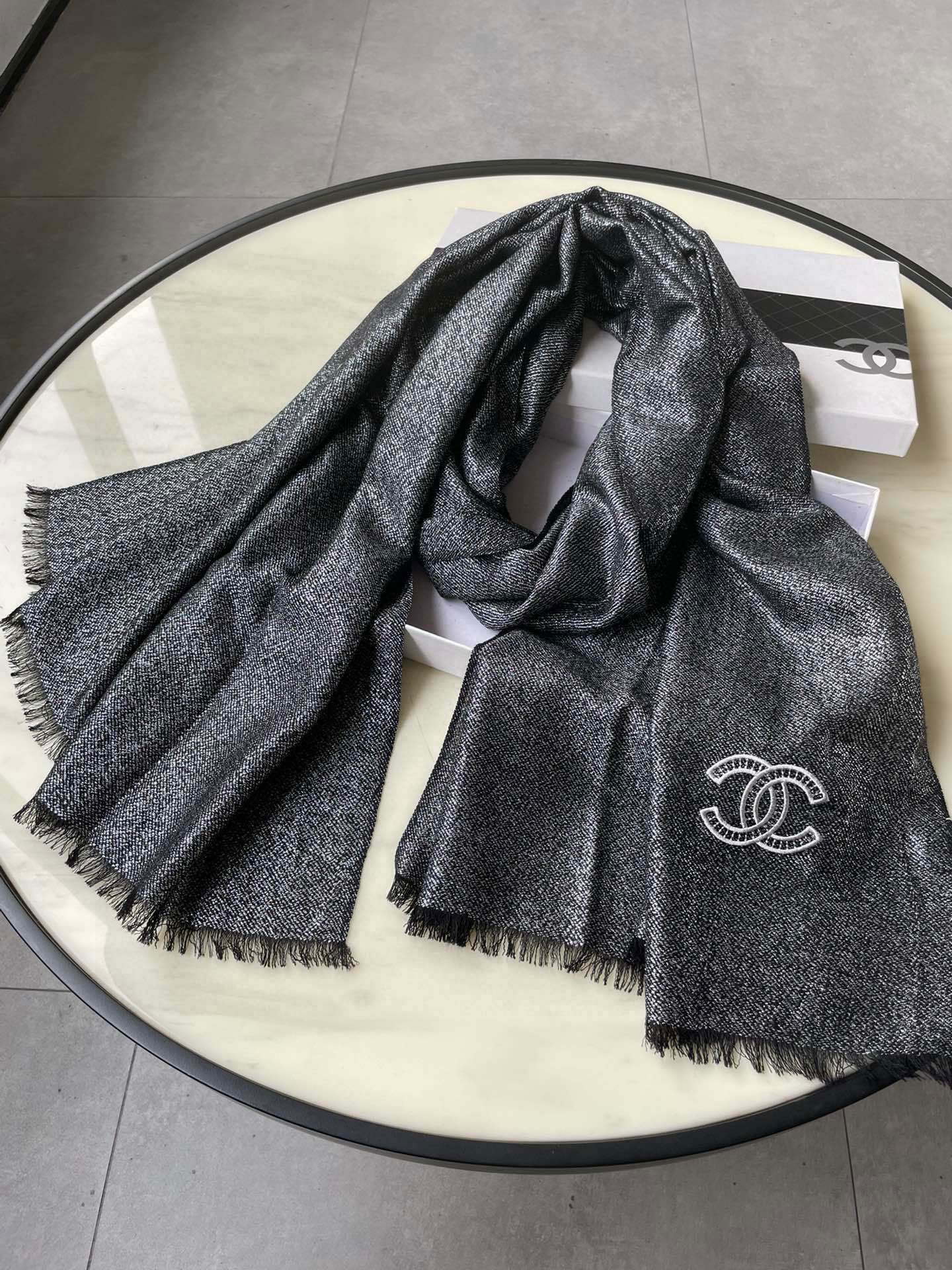 SCARF 210 CM IN BLACK CASHMERE  402208